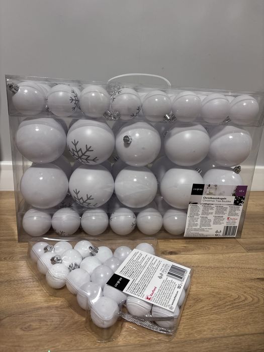 Нови Коледни топки 68 броя + 24 броя