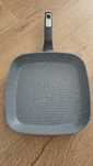 Грил тиган Brabantia Rock 28cm