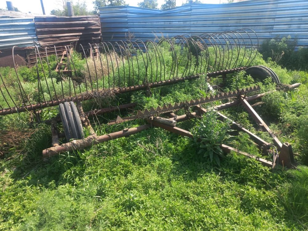 Продам  косилку с граблем