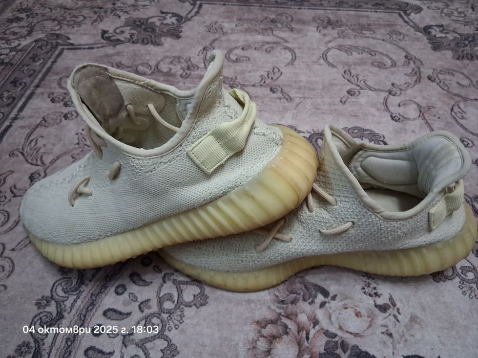 Adidas yezzy 350 v2 Cream номер 43 1/3 ( 27,5 см )