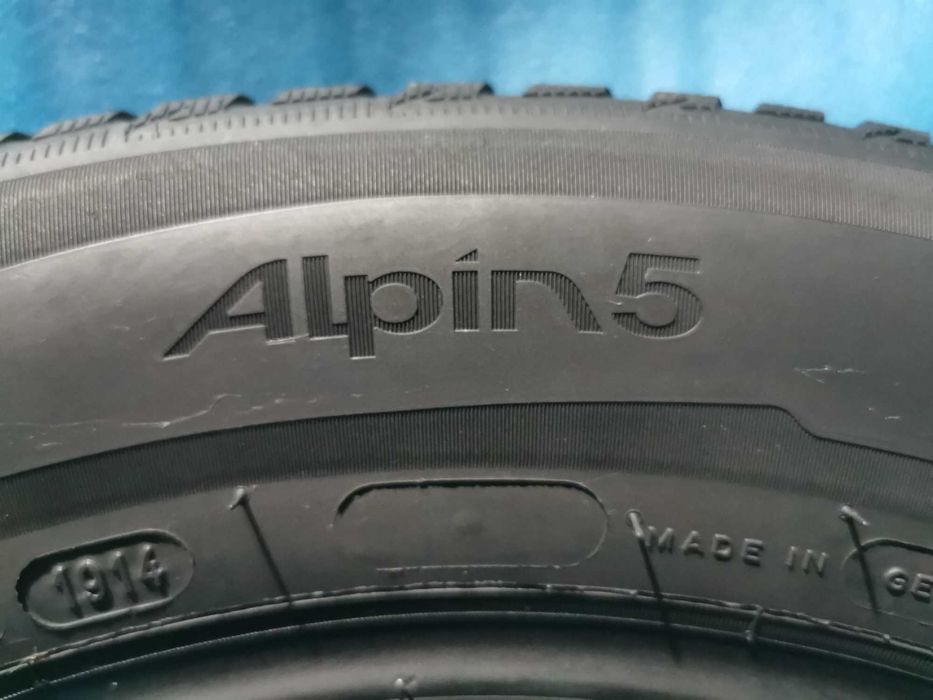 205 60 16 michelin m+s 4 buc
