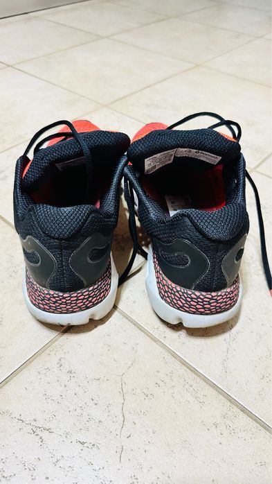 Pantofi alergare Under Armour HOVR Infinite 2