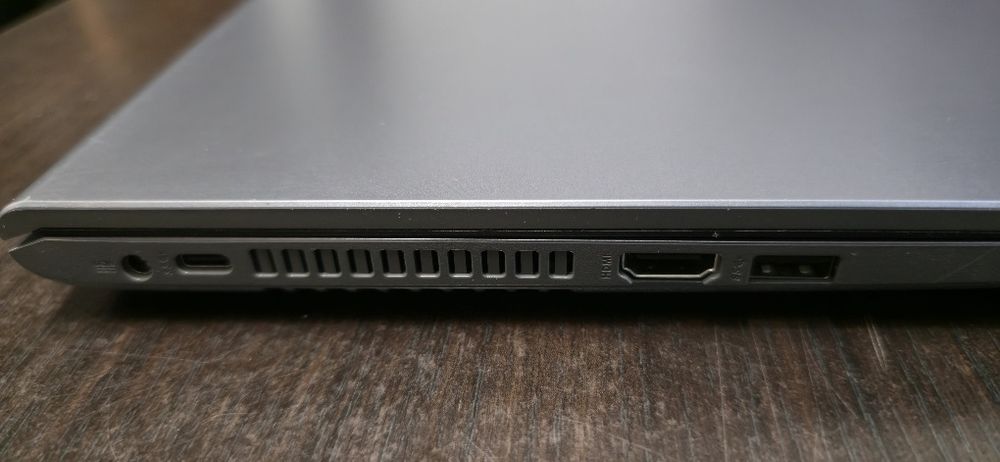 Laptop Asus X509-FA i7g8 ofertă-citiți anunțul