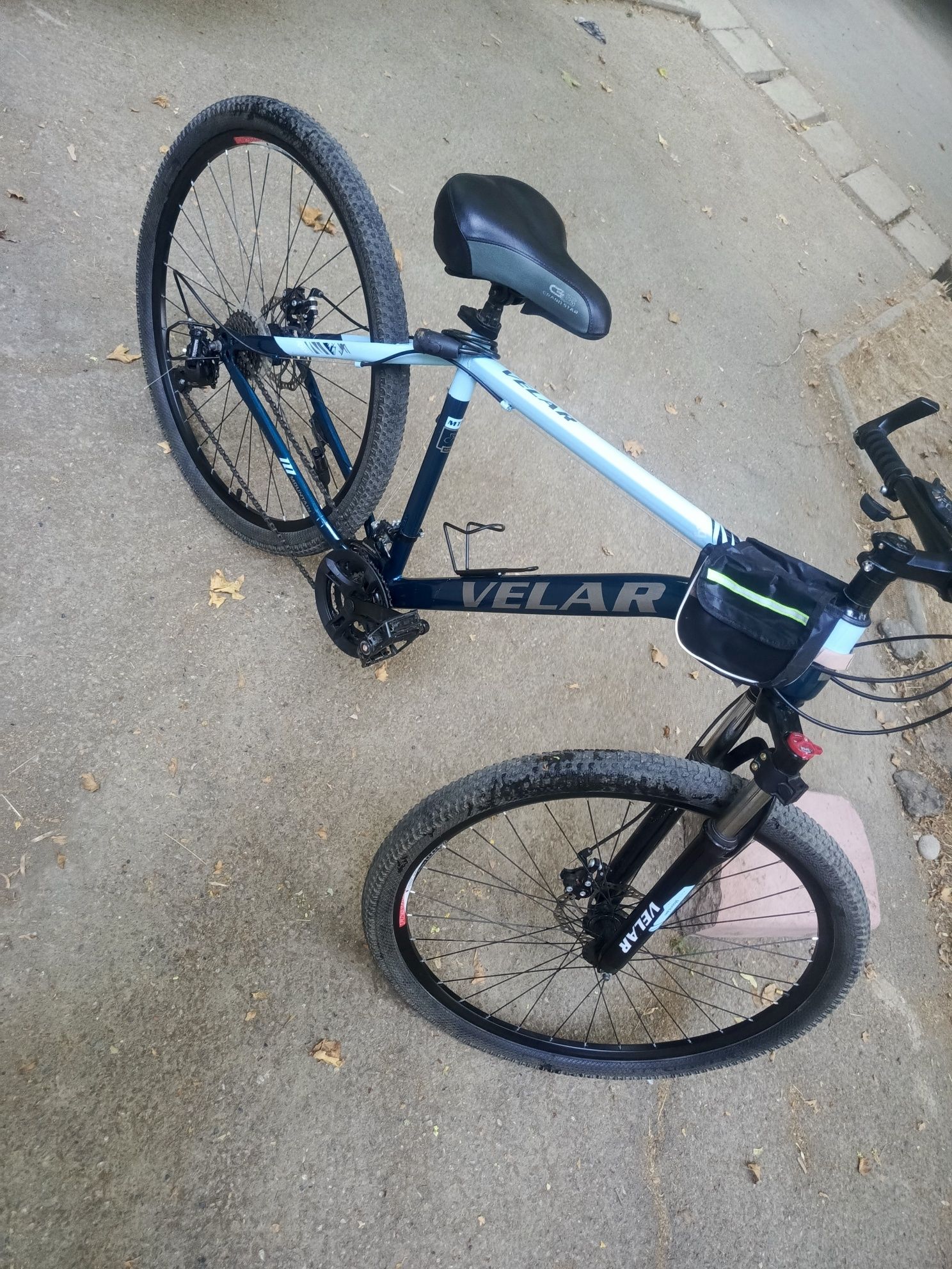 Velosiped sotiladi