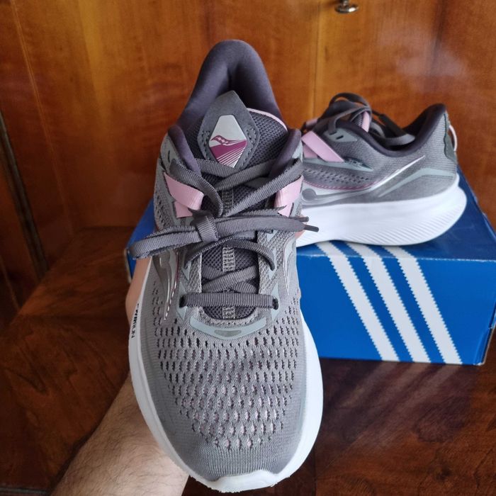 sneakers soucony de alergat,sala