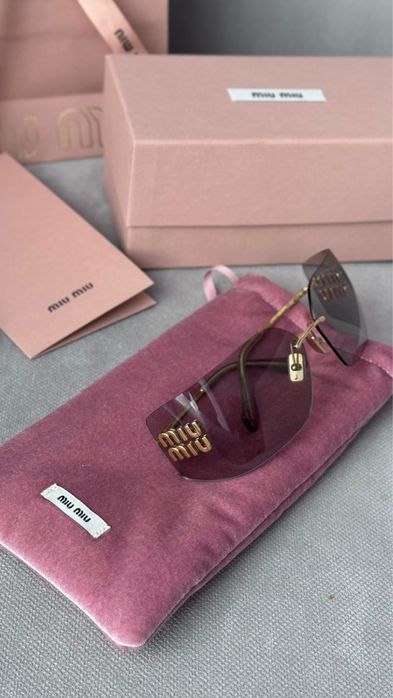 Очки маска от Miu Miu