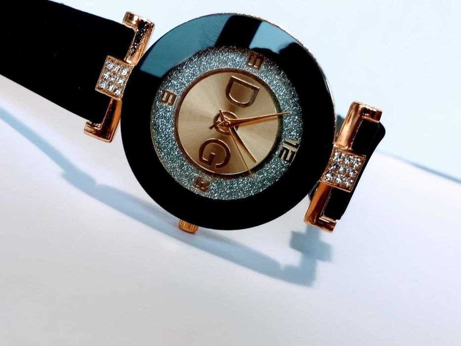 дамски кварцов часовник