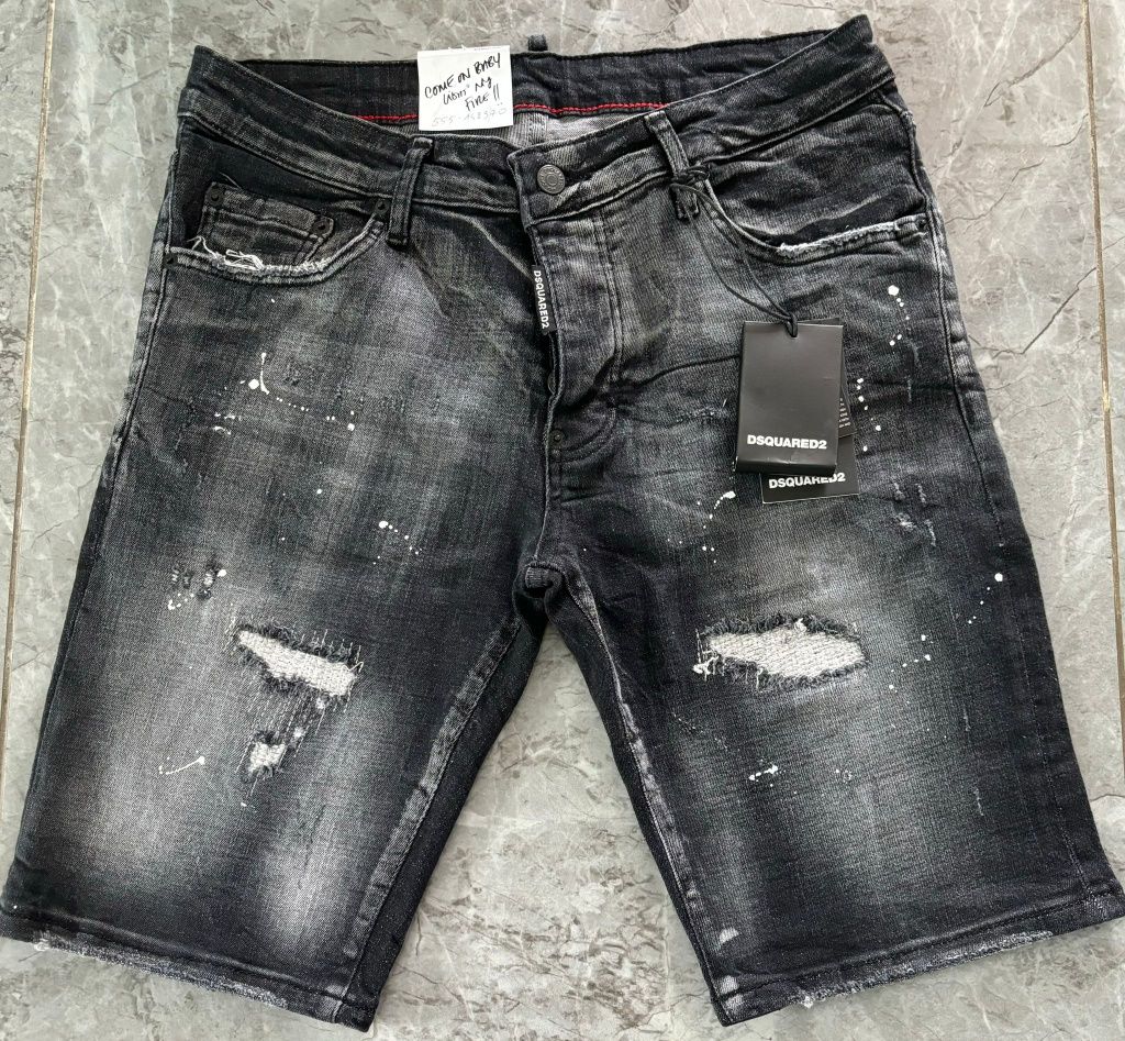 Blugi Scurti Dsquared2 Model 2024