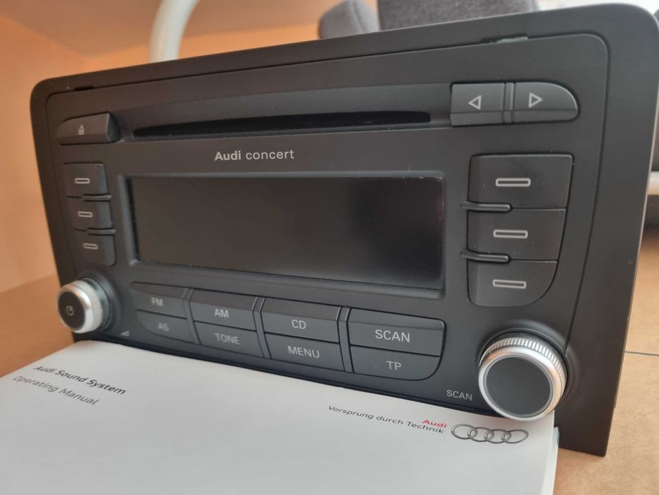 Audi Concert 2 + (Audi A3 8P) радио плеър Bosch