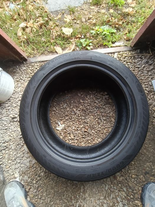 Гуми GOOD YEAR Eagle F1 245/45/18