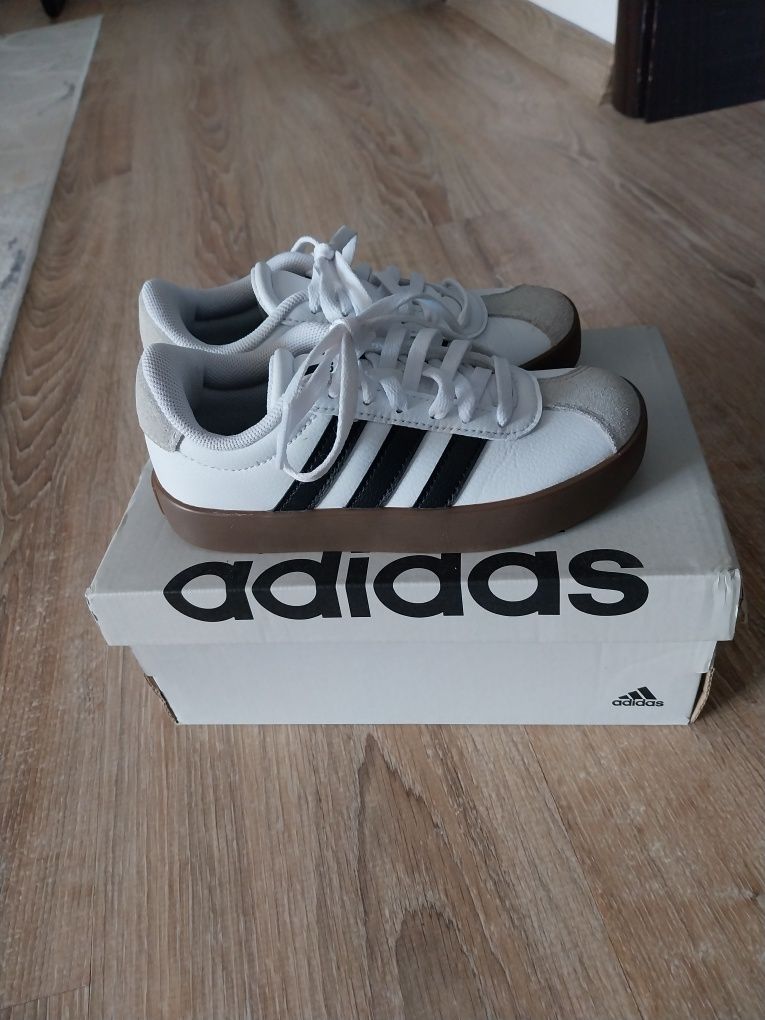 Детски маратонки на adidas