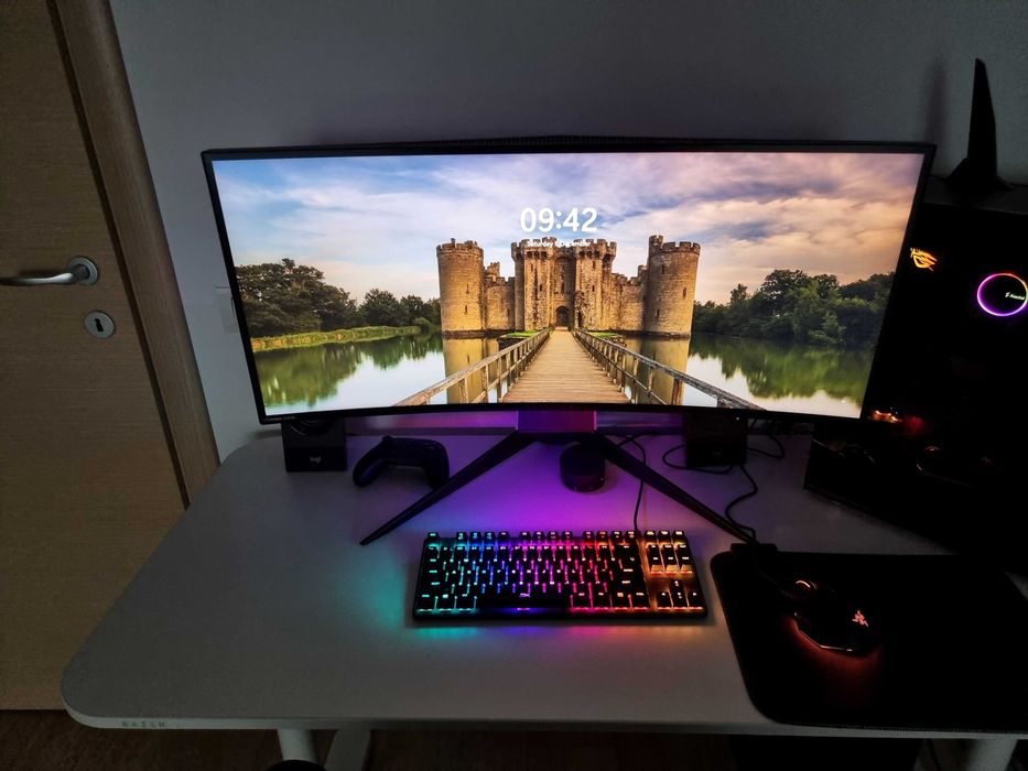 Mонитор Alienware 34 инча Ulttrawide 120HZ IPS