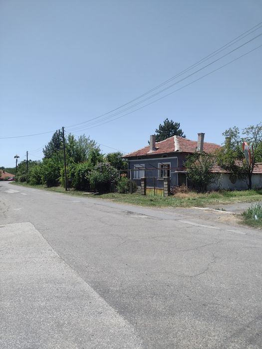 Продава се Къща в с. Тихомирово, Област Стара Загора - 1150 кв.м за 11 €/кв.м - Снимка #1