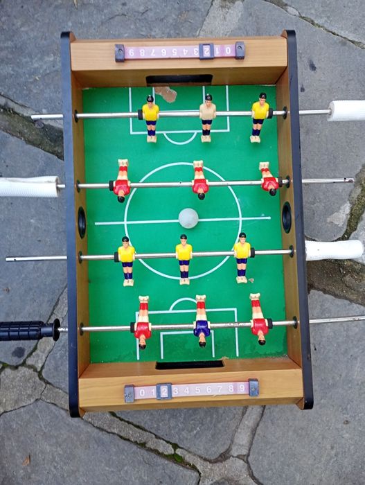 Футболна игра за малки и големи