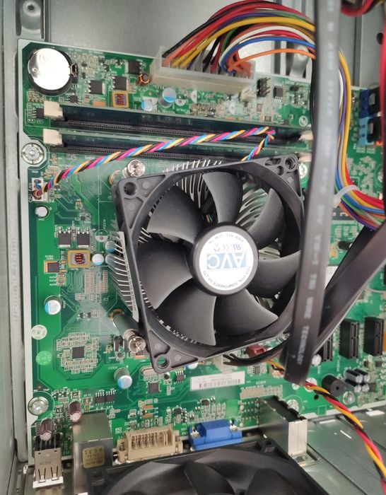 Дънна платка i5 2500K 6GB ddr3 1333 OEM охлаждане налична задна планка