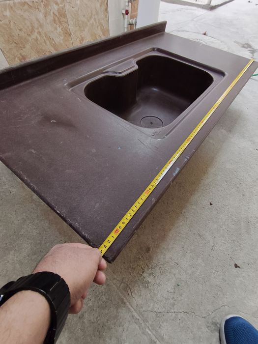 Раковина сотилади. Холати яхши размер 115 см * 60 см