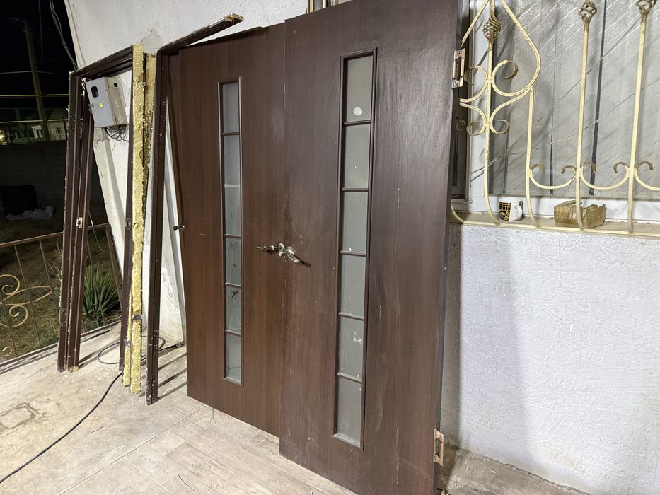 Продам межкомнатные двери 80см