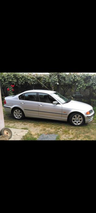Se vinde seria 3 BMW motor 2000 benzina