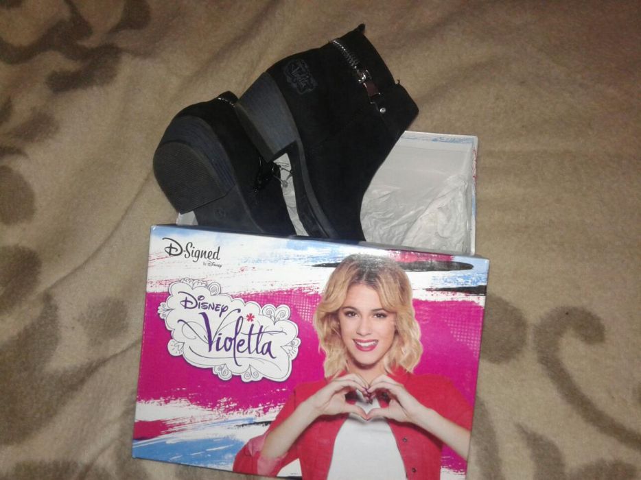Ghete Disney Violetta