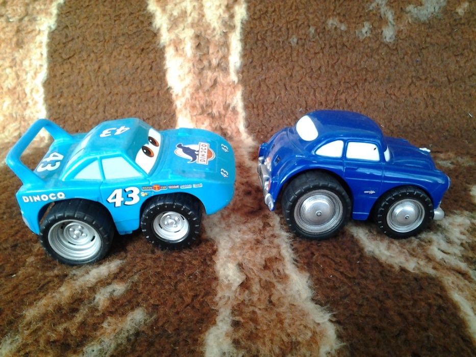 Disney Pixar Cars Dinoco + Hudson Hornet 10 cm jucarie copii