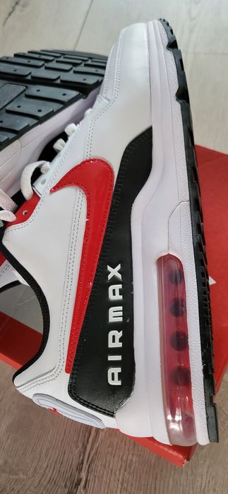 Papuci Nike noi în cutie