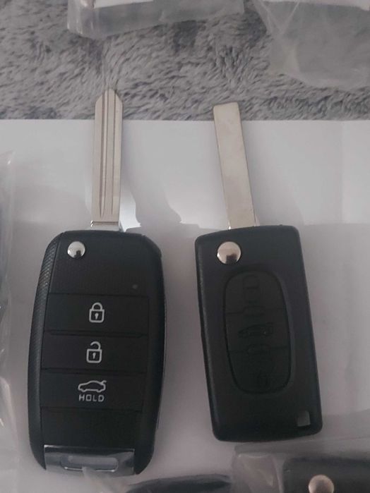 Chei brute auto, compatibile cu butoane