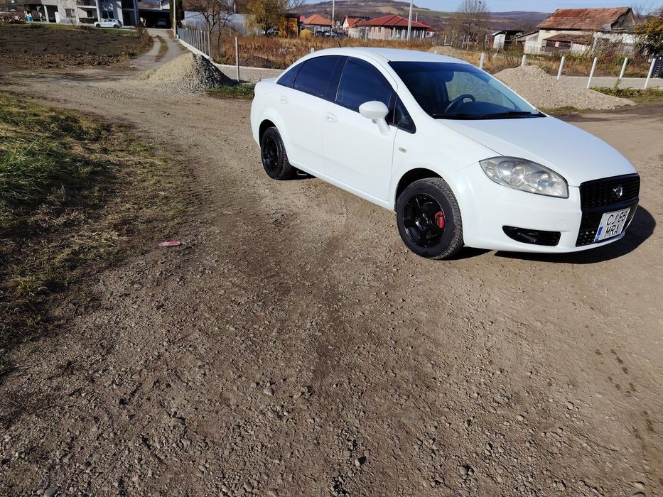 Vând Fiat Linea motor 1.4 benzina