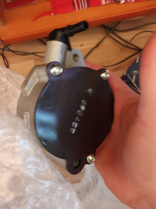 Pompa vacuum  peugeot 407 1.6 hdi