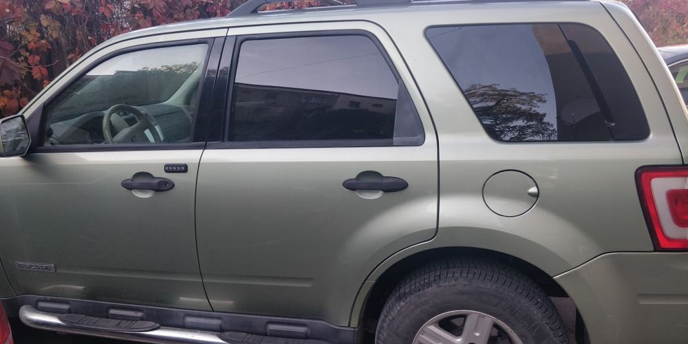 Ford Escape SUV hibrid