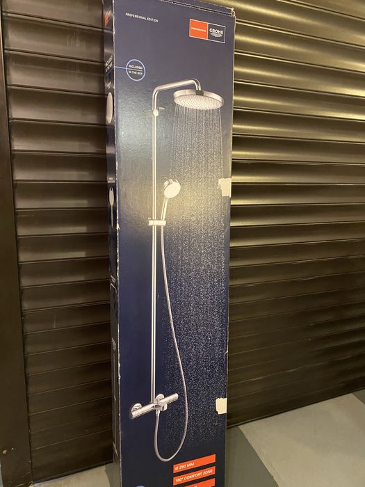 Coloana dus cu baterie si termostat Grohe Tempesta Cosmopolitan System