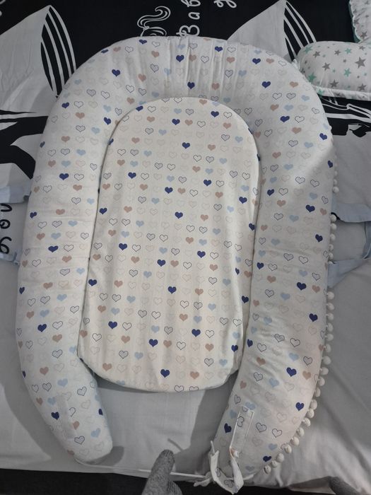 Baby nest bebeluși