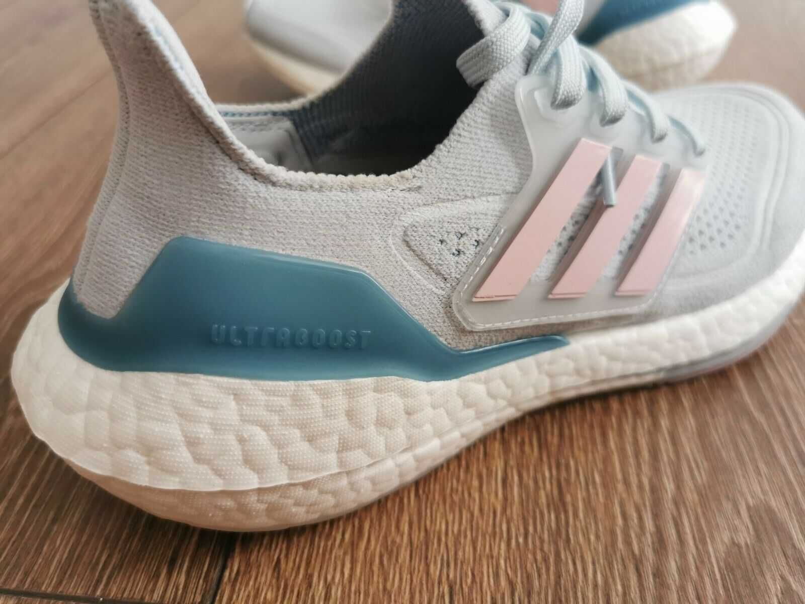 Оригинални дамски маратонки * ADIDAS ULTRABOOST 21 * EU38