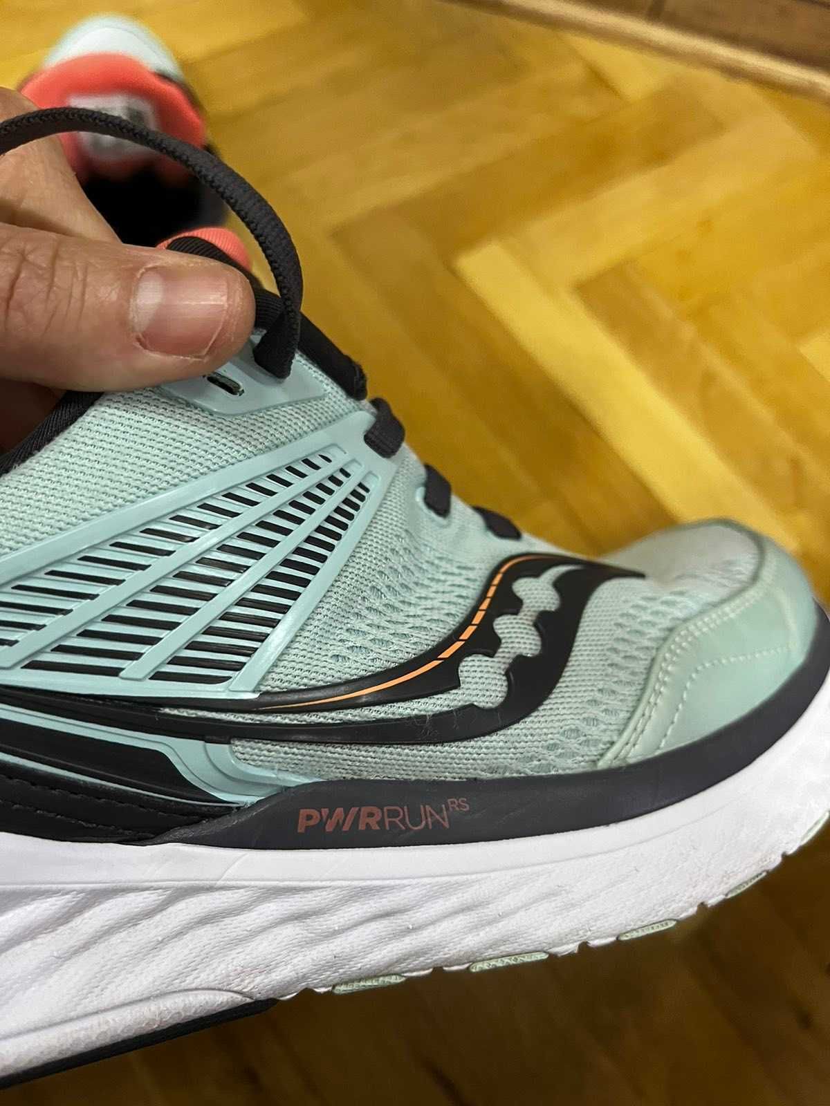 Mizuno Wave Daichi 2 Running shoes номер 41 , Saucony  маратонки 40