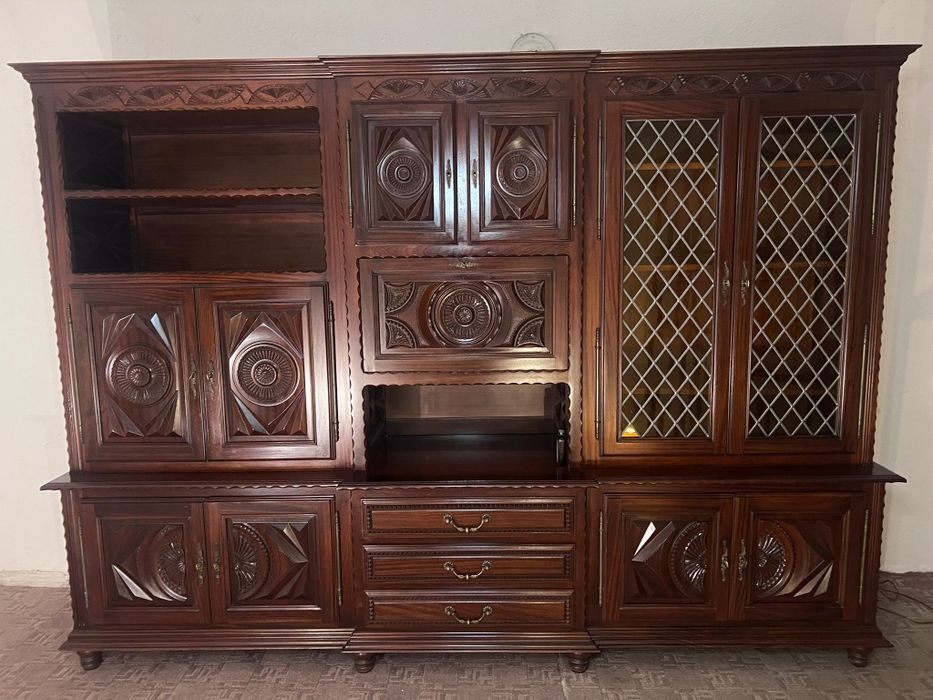 Biblioteca, mobilier pentru living din lemn masiv de mahon