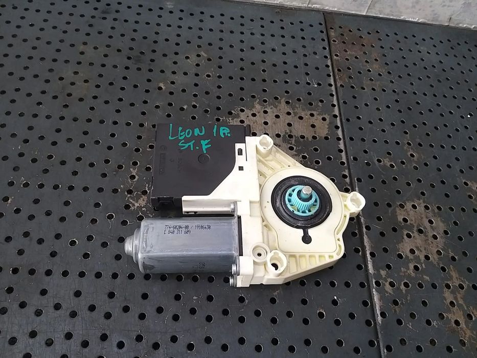 Motoras macara stanga fata seat leon 1p 1p0837401e 7746020400 1t0959701g 1k0959793m
