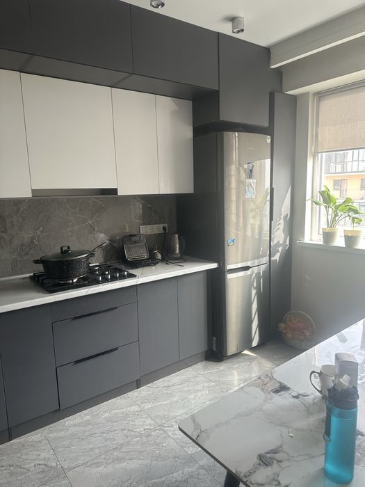 продам кухонный гарнетур