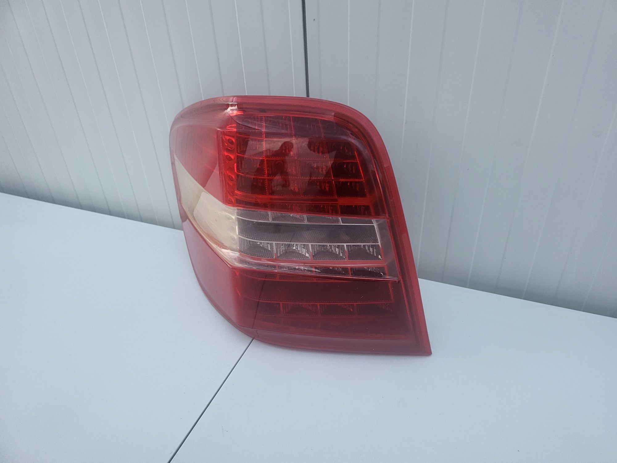 Stop / Lampa stanga Mercedes ML W164 Facelift LED cod A1649064200
