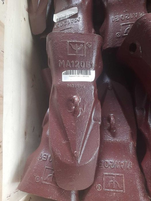 Коронка (зуб) ковша скального MA120E для экскаватора.