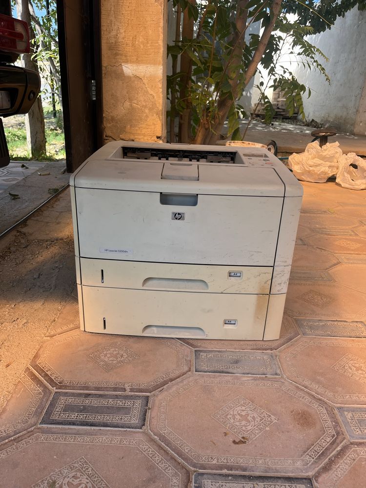 Принтер hp5200 хорошем состояний