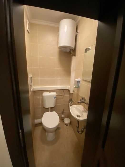 Дава се под наем Двустаен апартамент в Бургас, Лазур - 65 кв.м за 102 € - Снимка #5