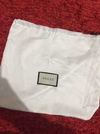 Saculet Gucci alb dust bag