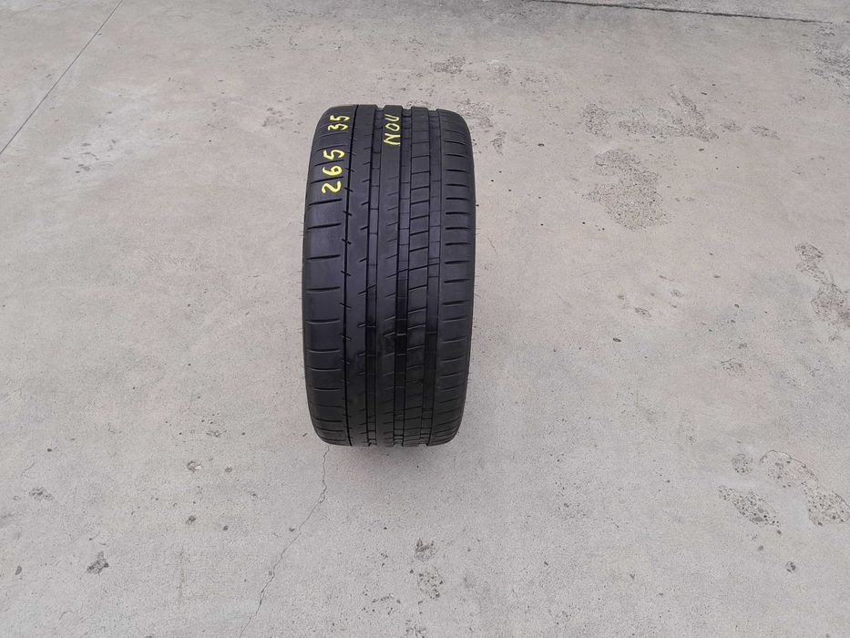 O anvelopa noua de vara 265 35 19 michelin pilot super sport N0
