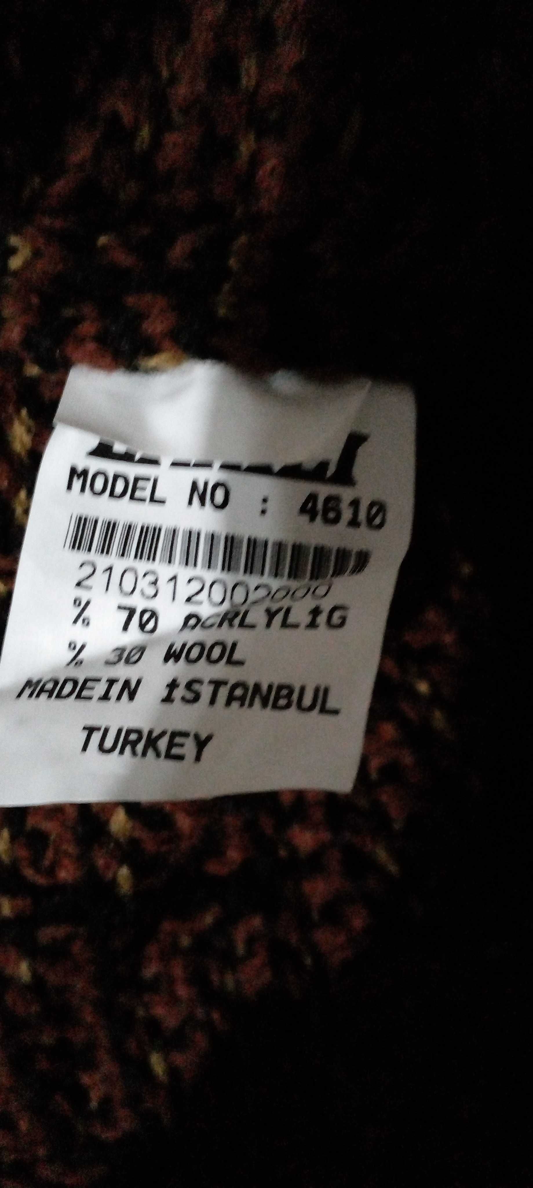 новый свитер вязанный  Турция
