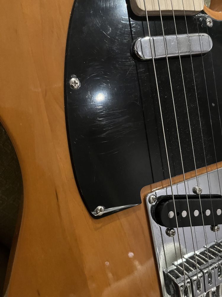 Chitara Fender Squier + case +statie