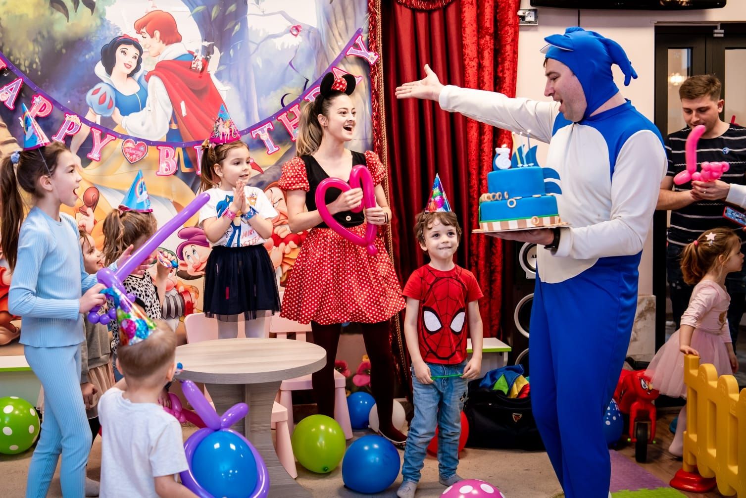 Animatori petreceri copii mascote face painting magician baloane