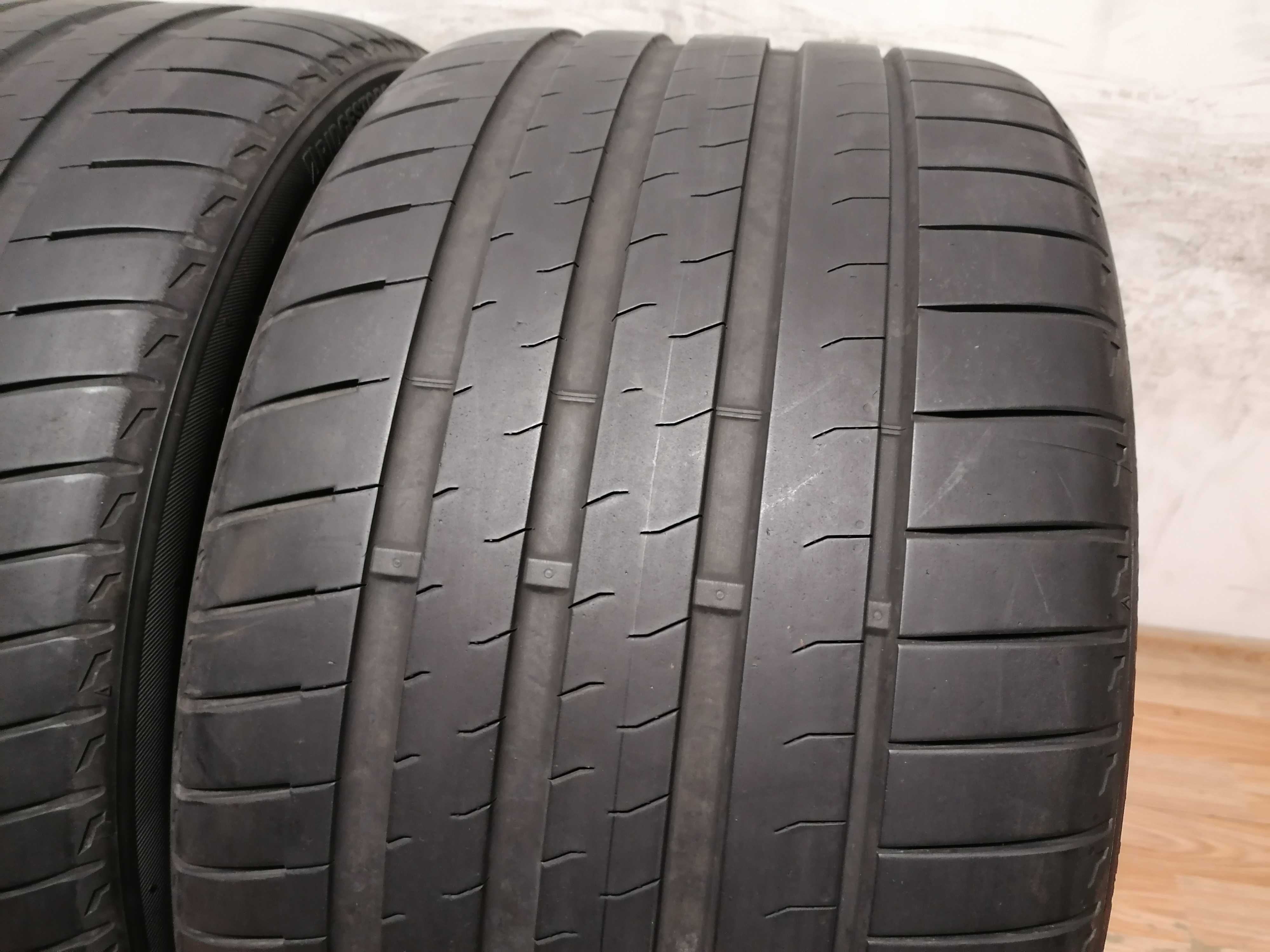 2 бр. 305/30/20 Bridgestone / летни гуми