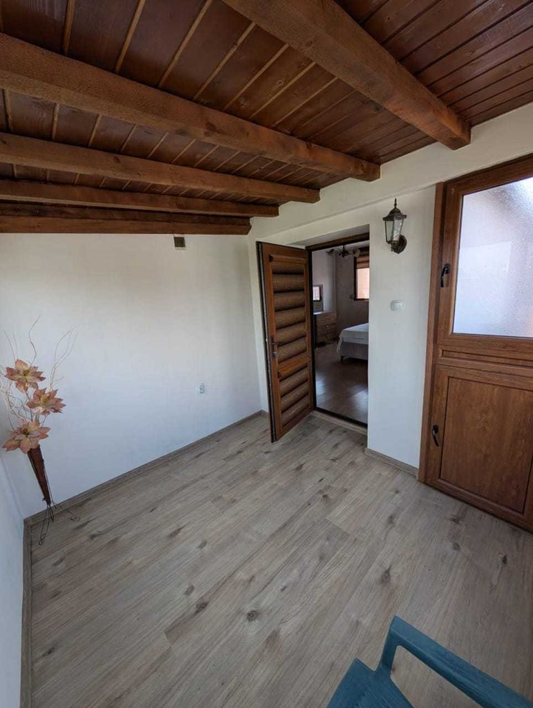 Дава се под наем Тристаен апартамент в Пловдив, Център - 90 кв.м за 612 € - Снимка #14