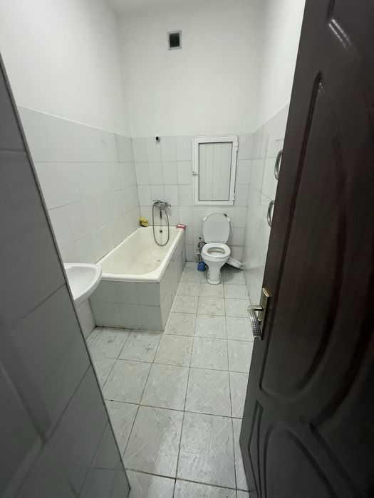 Срочна квартира сотилади сергели 6 А метро 2 чи бекат енида