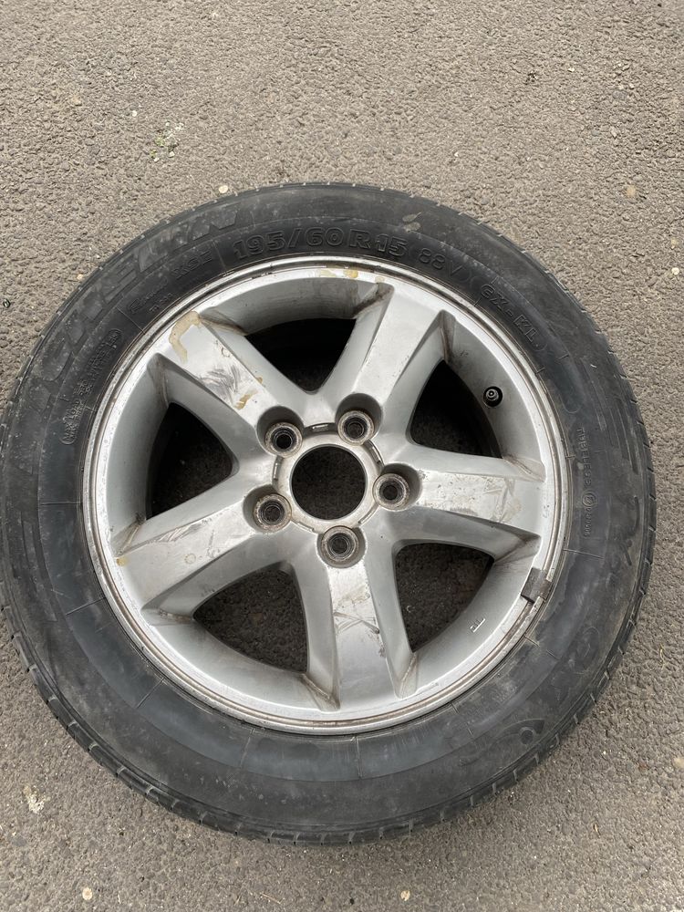 Диска с шиной летние 195 60 r15