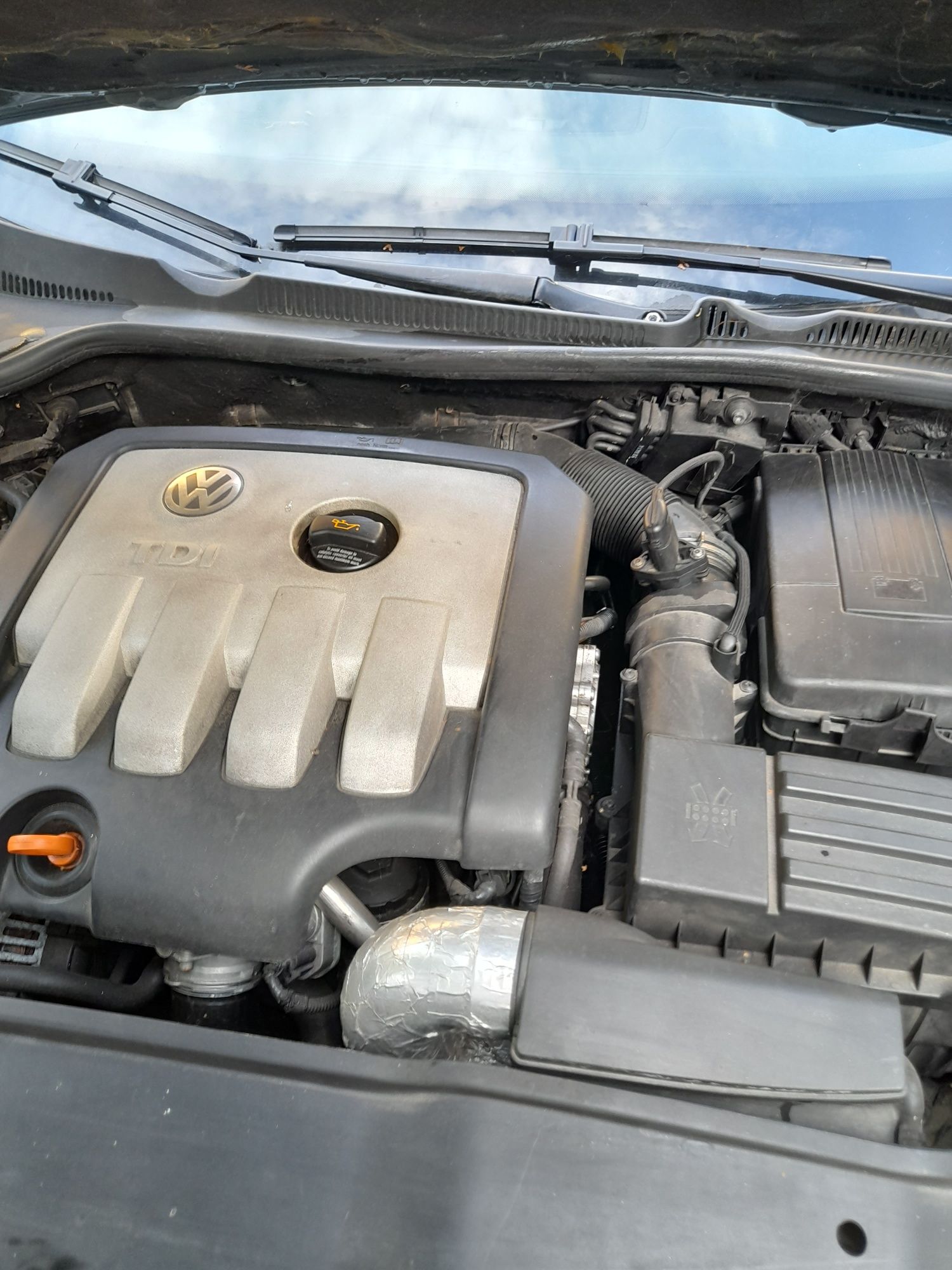 Se vende VW golf 5